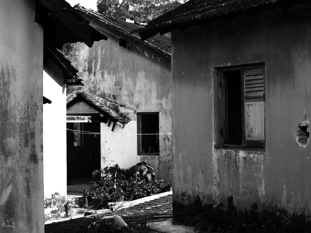 http://sayaanakbangsamalaysia.net/images/pics/jati-diri/houses1.jpg